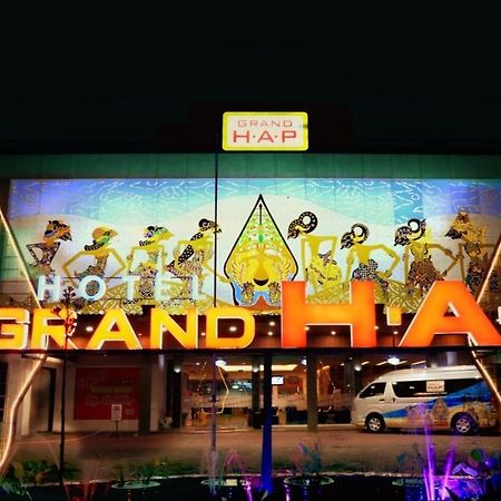 Grand Hap Solo Hotel Exterior photo