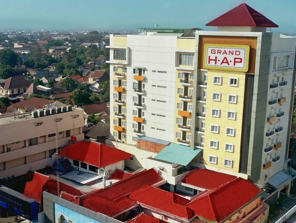 Grand Hap Solo Hotel Exterior photo