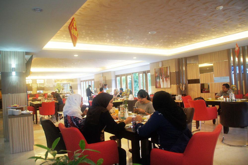 Grand Hap Solo Hotel Exterior photo